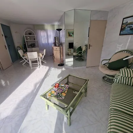 Апартаменты Superbe T3 Avec Terrasse A 100m De La - Fr-1-100-347 Кавалер-сюр-Мер