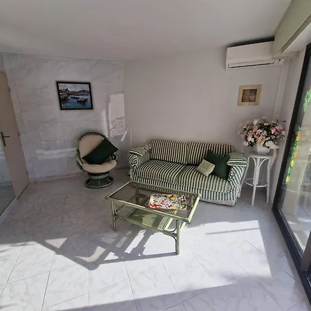 Апартаменты Superbe T3 Avec Terrasse A 100m De La - Fr-1-100-347
