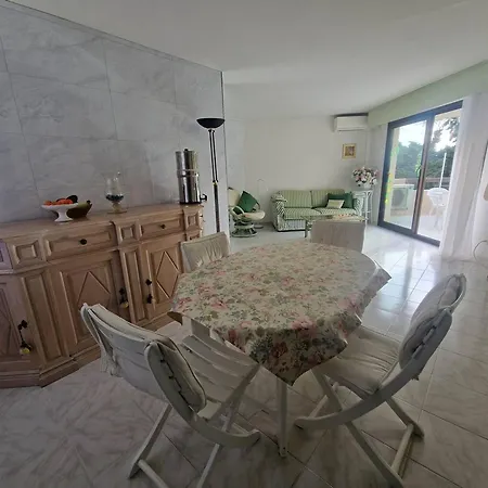 Superbe T3 Avec Terrasse A 100m De La - Fr-1-100-347 Апартаменты *